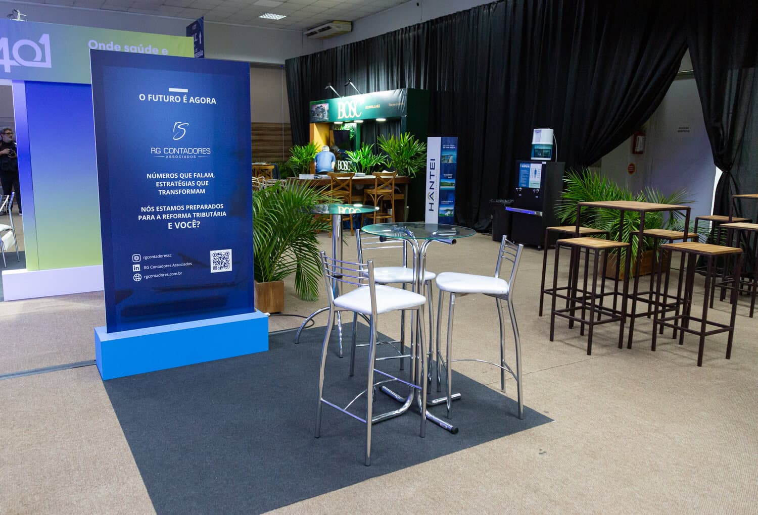 Rodada de negócios em stand